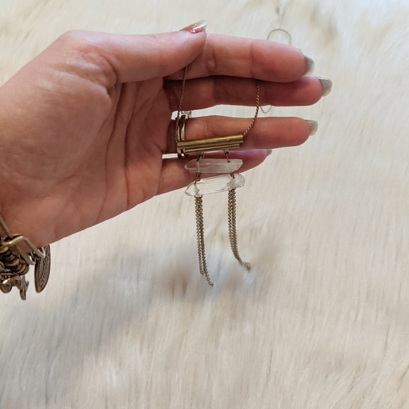 Handmade stone and metal bar long necklace - Picture 5 of 6